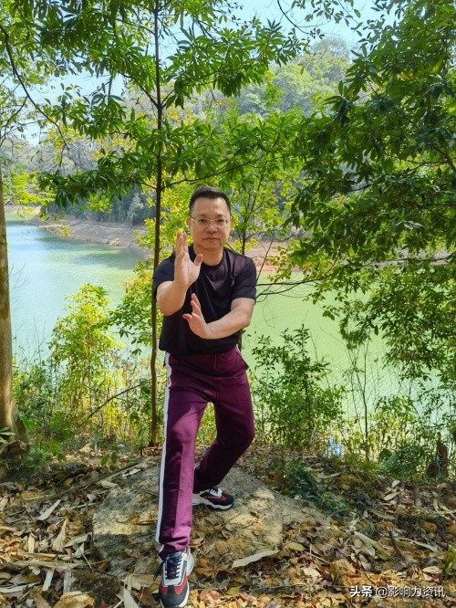 梁國德散文丨丨巍巍山上松 梁國德散文丨丨巍巍山上松