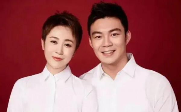 十二對明星結婚證件照合集,你最喜歡哪對明星夫妻的呢 十二對明星結婚證件照合集,你最喜歡哪對明星夫妻的呢