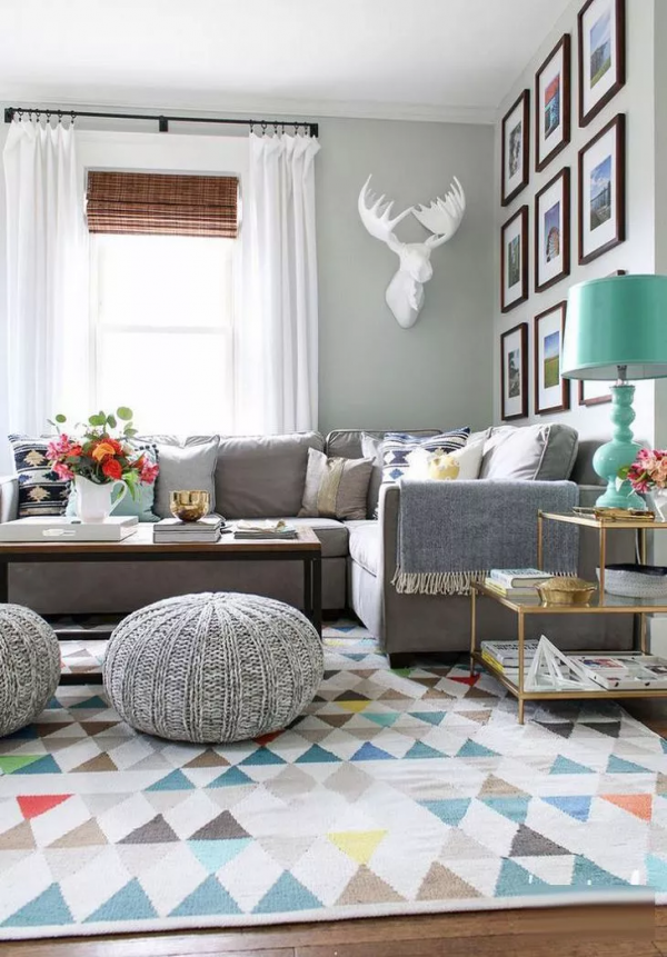 我真的有點煩了，客廳到底要不要裝電視