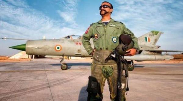 曾被巴基斯坦俘虜的印軍飛行員阿比南丹晉升為上校 曾被巴基斯坦俘虜的印軍飛行員阿比南丹晉升為上校
