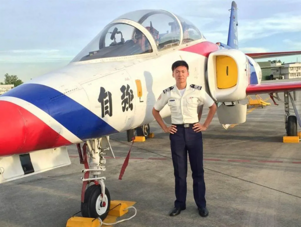 臺兩棲部隊演練越海峽作戰，臺海巡隊強行扣押我漁船