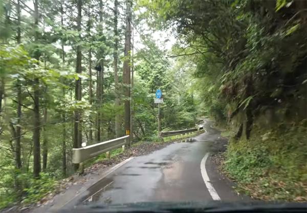 80後的他買下廢棄學校，獨居的日子一過就是7年，雖孤獨卻很自由