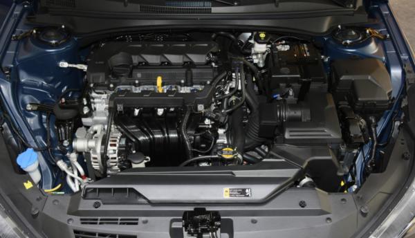 第七代伊蘭特顏值很高 車身很輕 油耗還低 合你的心意嗎? 第七代伊蘭特顏值很高 車身很輕 油耗還低 合你的心意嗎?