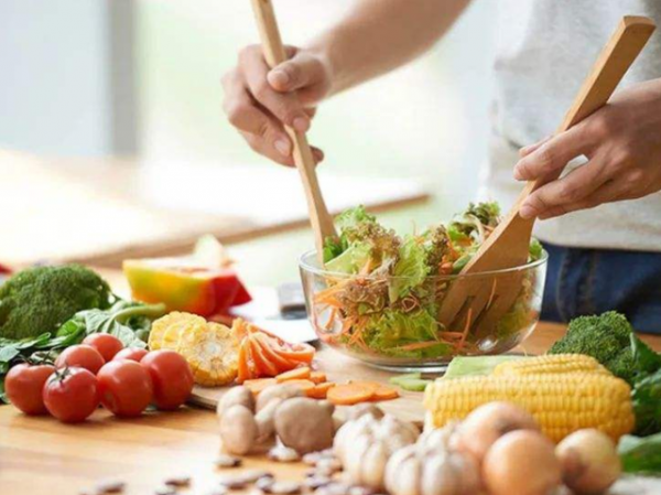 2022年女性152-175標準體重對照表，趕緊自測一下，或許你不算胖