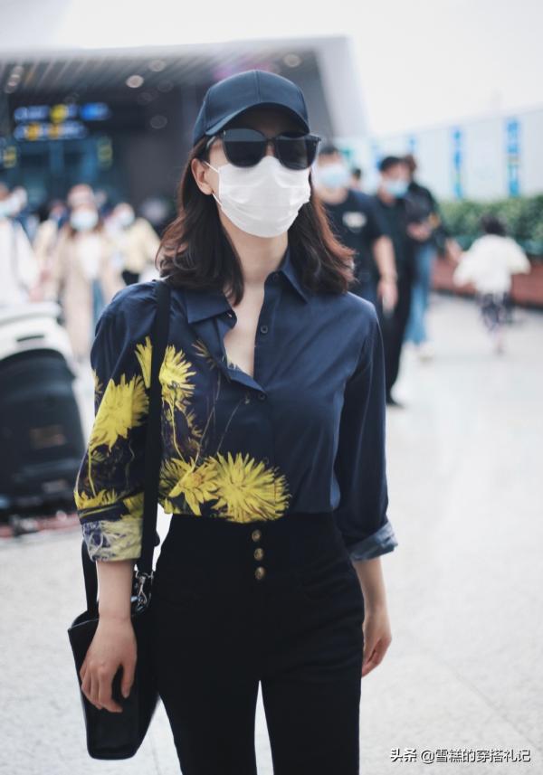 女人過了50歲,出門少穿這3種“裝嫩色”,顯胖俗氣還掉價 女人過了50歲,出門少穿這3種“裝嫩色”,顯胖俗氣還掉價