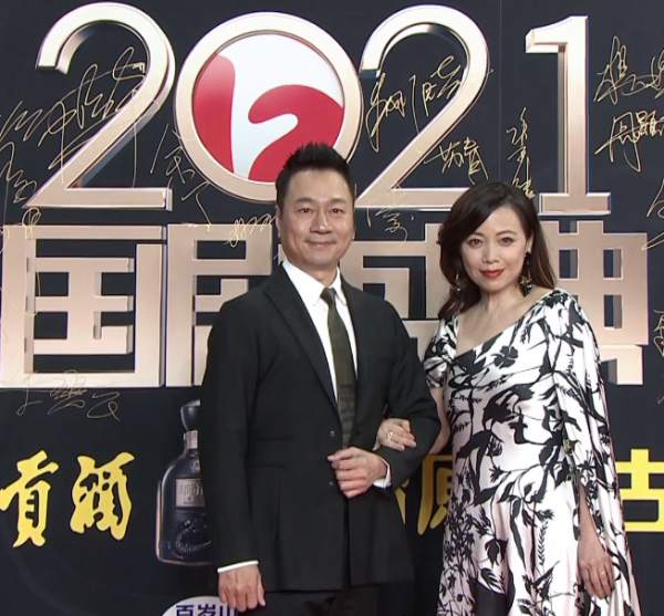 國劇盛典紅毯：毛曉彤像公主，劉濤美如畫，孫怡穿錯衣服