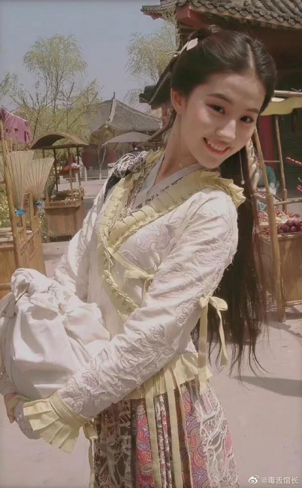 12.7圖:劉亦菲、楊冪、張嘉倪、周筆暢、李棟旭、檀健次、張慧雯 12.7圖:劉亦菲、楊冪、張嘉倪、周筆暢、李棟旭、檀健次、張慧雯