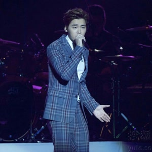 李易峰採訪中透露趙麗穎對於自己是特別的