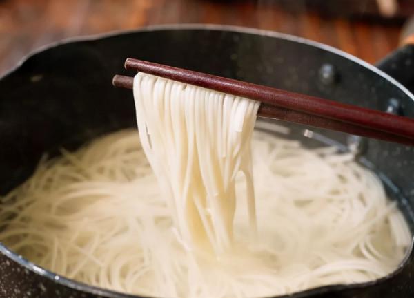 常吃麵條對胰島有影響嗎？提醒：若想血糖穩定，建議少吃4種素食