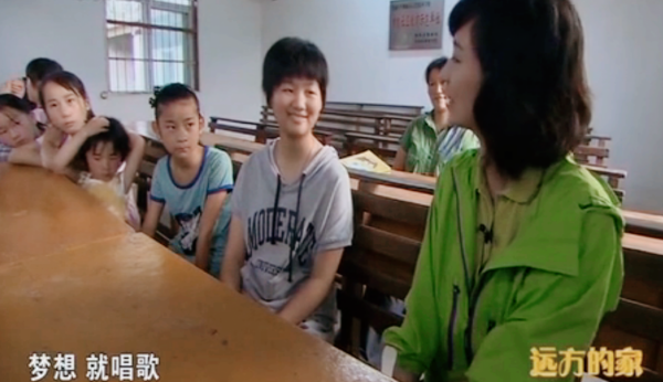 央視主持李七月：用八年時間逐夢，被稱為董卿接班人