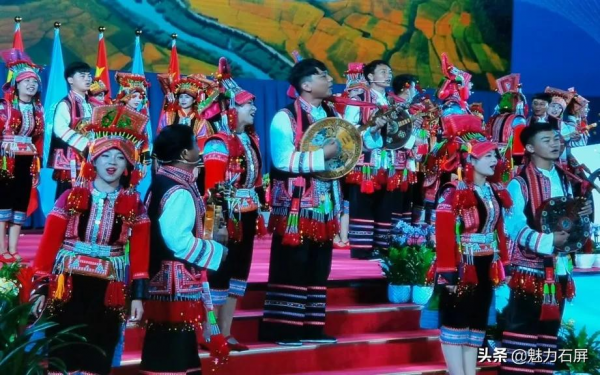 文博會上的石屏風潮 文博會上的石屏風潮