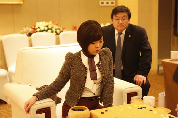 2005年,中國圍棋手嶽亮娶韓棋手,相差3個月的姐弟戀:夫唱婦隨 2005年,中國圍棋手嶽亮娶韓棋手,相差3個月的姐弟戀:夫唱婦隨