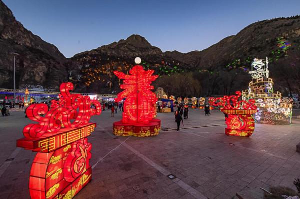 2022年相約龍慶峽，讓冰燈點亮你的這個冬日