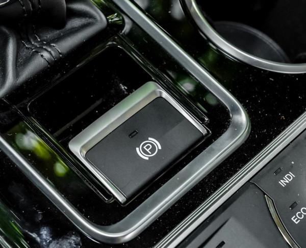 紅旗HS7配置解讀，3&period;0T V6配空氣懸架，自主中大型豪華SUV實力如何