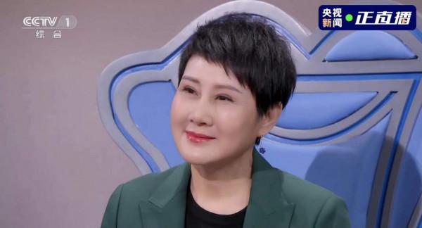 曾是軍博講解員的凱麗 在央視紅色故事節目裡共情投入，真的好棒