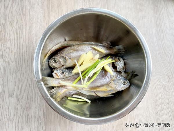 空氣炸鍋版香酥小黃花魚,少油更健康,外焦裡嫩還解饞 空氣炸鍋版香酥小黃花魚,少油更健康,外焦裡嫩還解饞