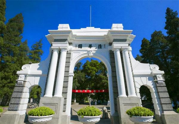 她高考考砸，卻被清華降60分錄取，她到底是誰，為何會被降分錄取