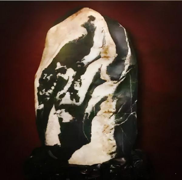 高價成交的66方奇石欣賞