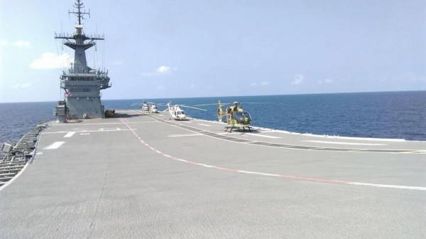 &OpenCurlyDoubleQuote;差克里&CenterDot;納呂貝特&rdquo;號航空母艦圖集（70圖）