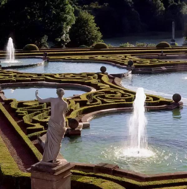 當歐式古典碰上現代工業,狠狠拿捏了 當歐式古典碰上現代工業,狠狠拿捏了