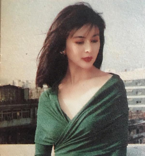 這7位老牌女港星，年輕時風華絕代，50歲後卻“面目全非”