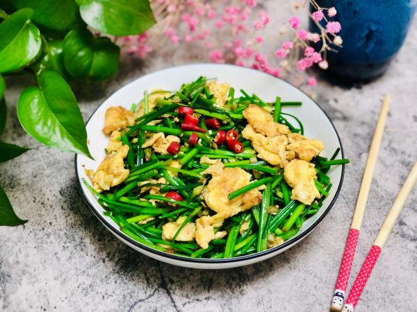 入秋後，雞蛋和它才是“絕配”，營養美味，香味四溢，上桌就光碟