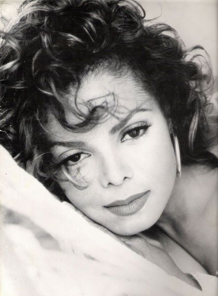 4位天后的“退潮”：事業被毀、吸毒、退隱，各有各的苦衷