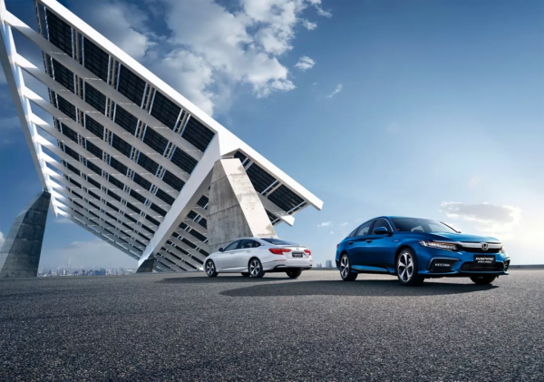 大聲喊出我的名字吧：英仕派