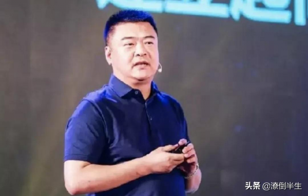 外逃的資本巨鱷,留下的一地雞毛 外逃的資本巨鱷,留下的一地雞毛