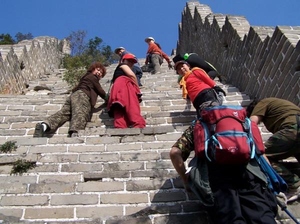 北京最著名一處野長城，歷經千年未經人工修整，門票免費公交直達