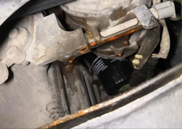 怪獸修車：翻新一輛&quot;破舊&quot;的二手福特探險者，最終&quot;舊車&quot;變新車