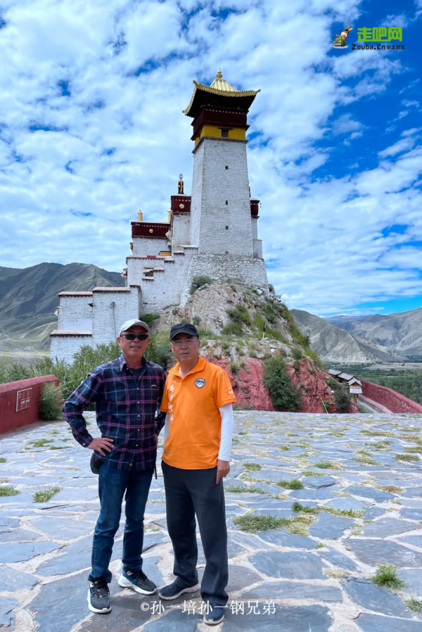 花甲之年，親兄弟攜手共駕35000公里，走過一趟刻骨銘心的旅行