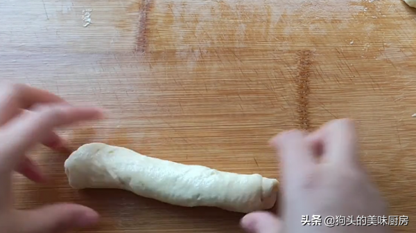 全家都愛吃的麵包,不用揉麵,不用出膜,出爐柔軟又拉絲,太香了 全家都愛吃的麵包,不用揉麵,不用出膜,出爐柔軟又拉絲,太香了