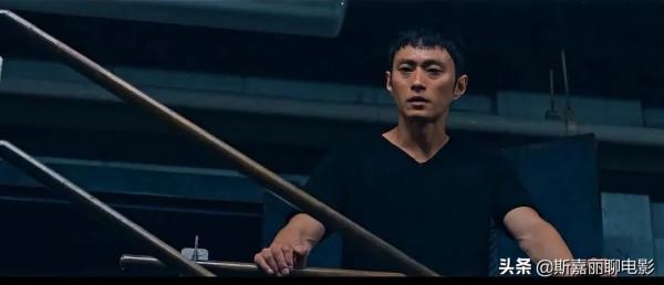 監獄外被利用,監獄內被威脅,金秀賢在《某一天》裡為什麼這麼慘 監獄外被利用,監獄內被威脅,金秀賢在《某一天》裡為什麼這麼慘