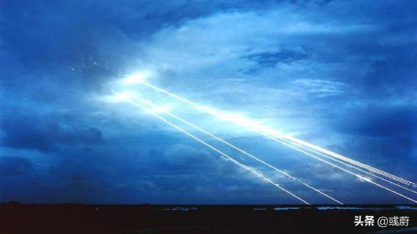 日本艾普斯龍固體火箭，到底是不是披著洲際導彈皮的運載火箭？