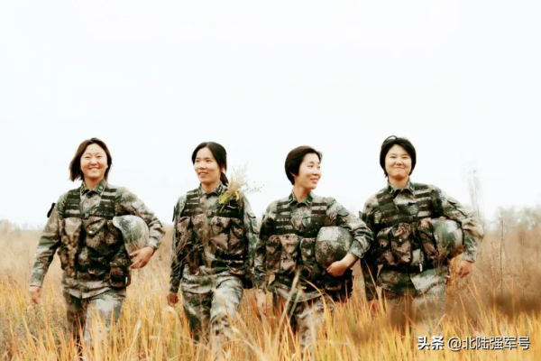 這個女子偵察班圈粉了 這個女子偵察班圈粉了