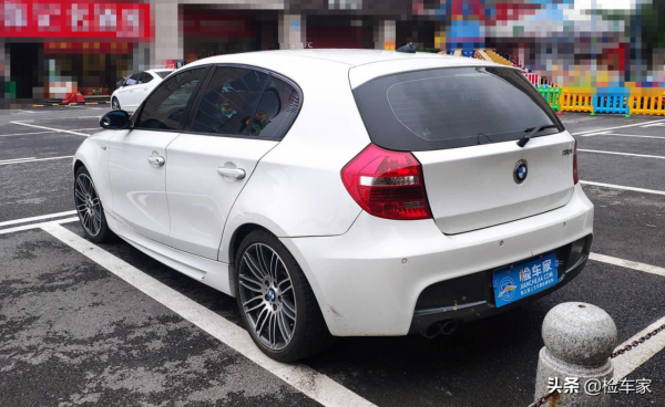 活久見,兩廂車配6缸發動機!9萬買輛曾經50萬的寶馬1系值不值? 活久見,兩廂車配6缸發動機!9萬買輛曾經50萬的寶馬1系值不值?