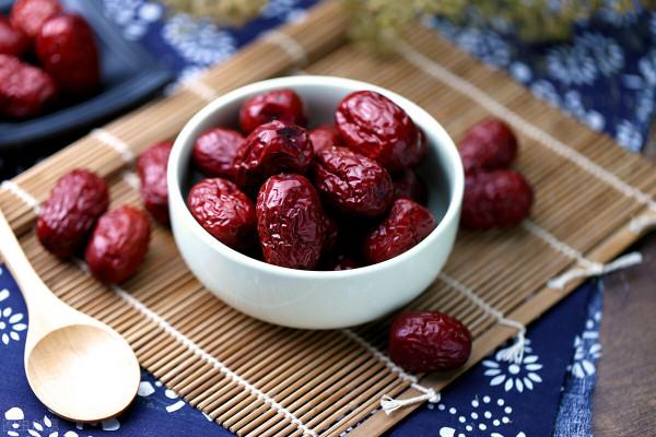 吃蘋果對孩子身體好嗎？提醒：常吃這4種食物，健脾胃護健康