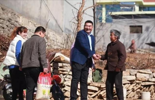 山東小夥種植秋葵創業,將秋葵做成凍乾果蔬,年銷售額達9000萬 山東小夥種植秋葵創業,將秋葵做成凍乾果蔬,年銷售額達9000萬