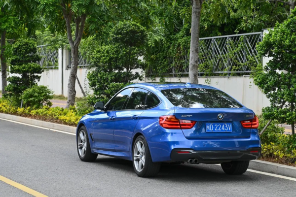 23萬圓夢寶馬GT 328i,前任戴墊嶄嶄新 23萬圓夢寶馬GT 328i,前任戴墊嶄嶄新