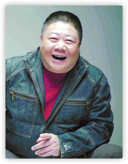 眾戲骨聚會：劉金山挺大肚興致高，75歲侯桐江捧場，桌上菸酒不斷