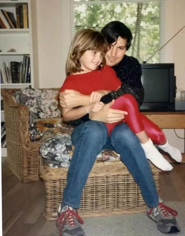 10年前喬布斯去世，上百億遺產，大女兒只分得幾百萬，為啥會這樣