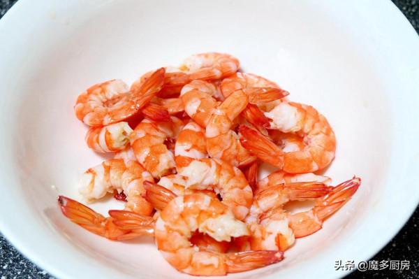 曬曬全職媽媽的一人食，自制重慶小面和檸檬蝦，一口麻辣真過癮