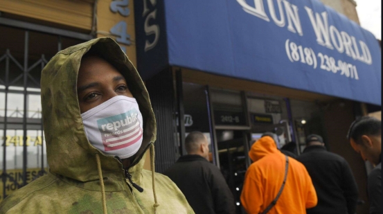 擔心的事發生,又一罕見疾病在美爆發,大批醫護卻選擇辭職保命 擔心的事發生,又一罕見疾病在美爆發,大批醫護卻選擇辭職保命