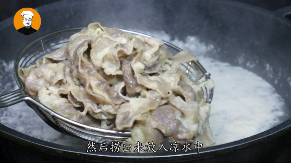 超簡單的涼拌肥牛卷做法,步驟詳細,鮮香微辣,下酒又下飯 超簡單的涼拌肥牛卷做法,步驟詳細,鮮香微辣,下酒又下飯