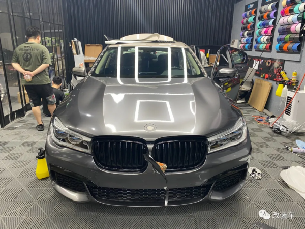 給寶馬7系換上全身JDM改裝件，是日系車迷最後的倔強？