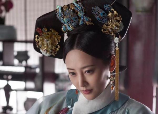 即使有孕也要讓她伺候,從奴才升至皇貴妃,乾隆為何寵她20年? 即使有孕也要讓她伺候,從奴才升至皇貴妃,乾隆為何寵她20年?