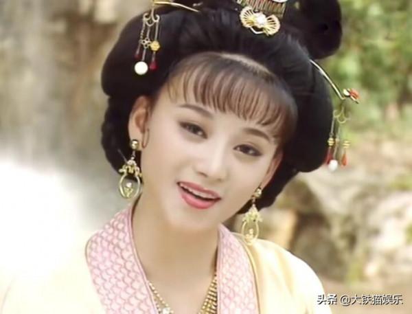 美人產地還得看包郵地區!15位江南女星,個個膚若凝脂,氣質卓絕 美人產地還得看包郵地區!15位江南女星,個個膚若凝脂,氣質卓絕