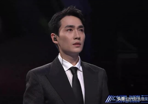 網路盛典明星真實狀態：何炅顯老，熱巴宋軼膚白貌美，郭麒麟發福