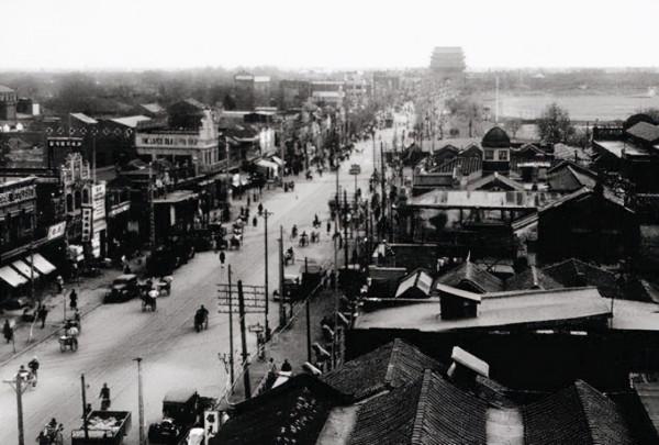 東北軍的泰山北斗，卻秘密送兒子參加紅軍，兒子成為紅軍名將